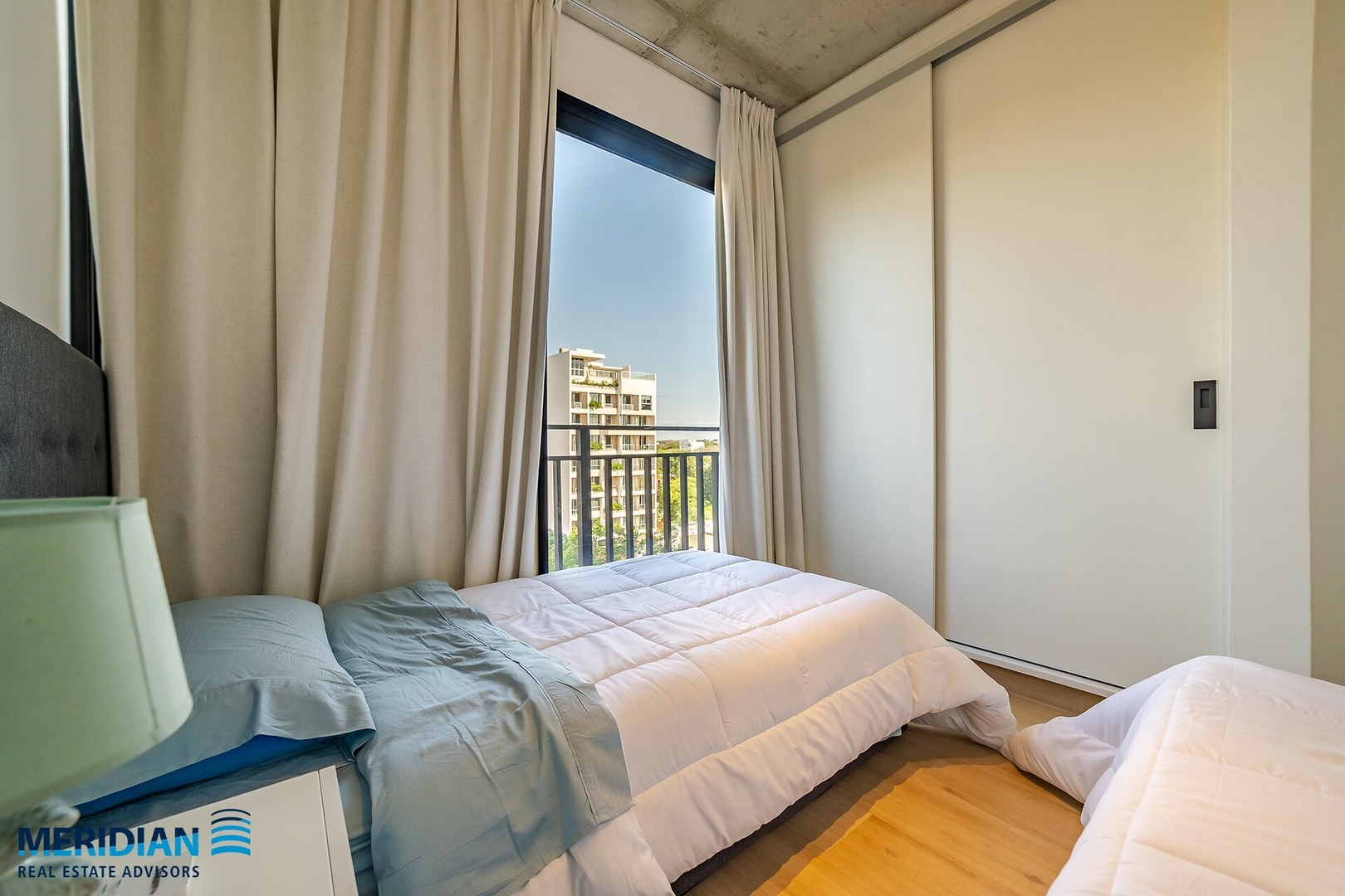 Dpto a estrenar a pasos del Shopping del Sol! 15 Meridian Executive Rentals