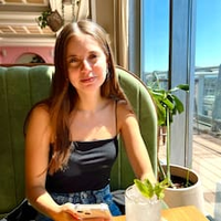 María