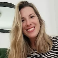 María