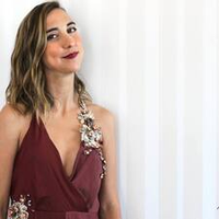 María