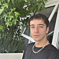 Tomas