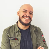 José