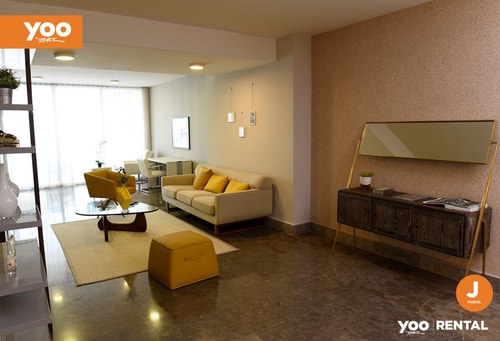  4 Yoo Rentals