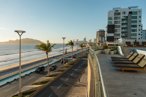 Luxury apartment on Malecón de Mazatlán 39 Mahara Vacation