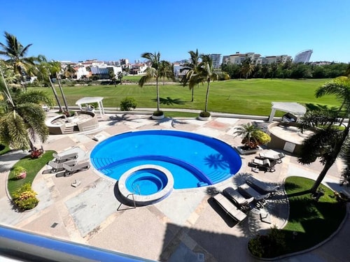 Apartment with View of the Golf Course & Pool 0 Mahara Vacation