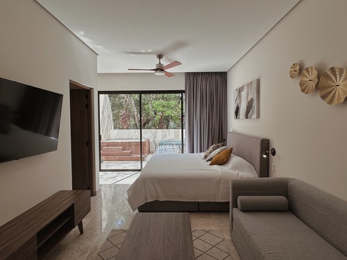 Private terrace with jungle views