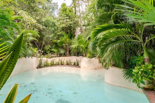 Centrally located loft in Tulum · pools & hot tubs