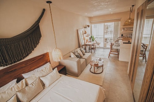 Infinity pool in veleta