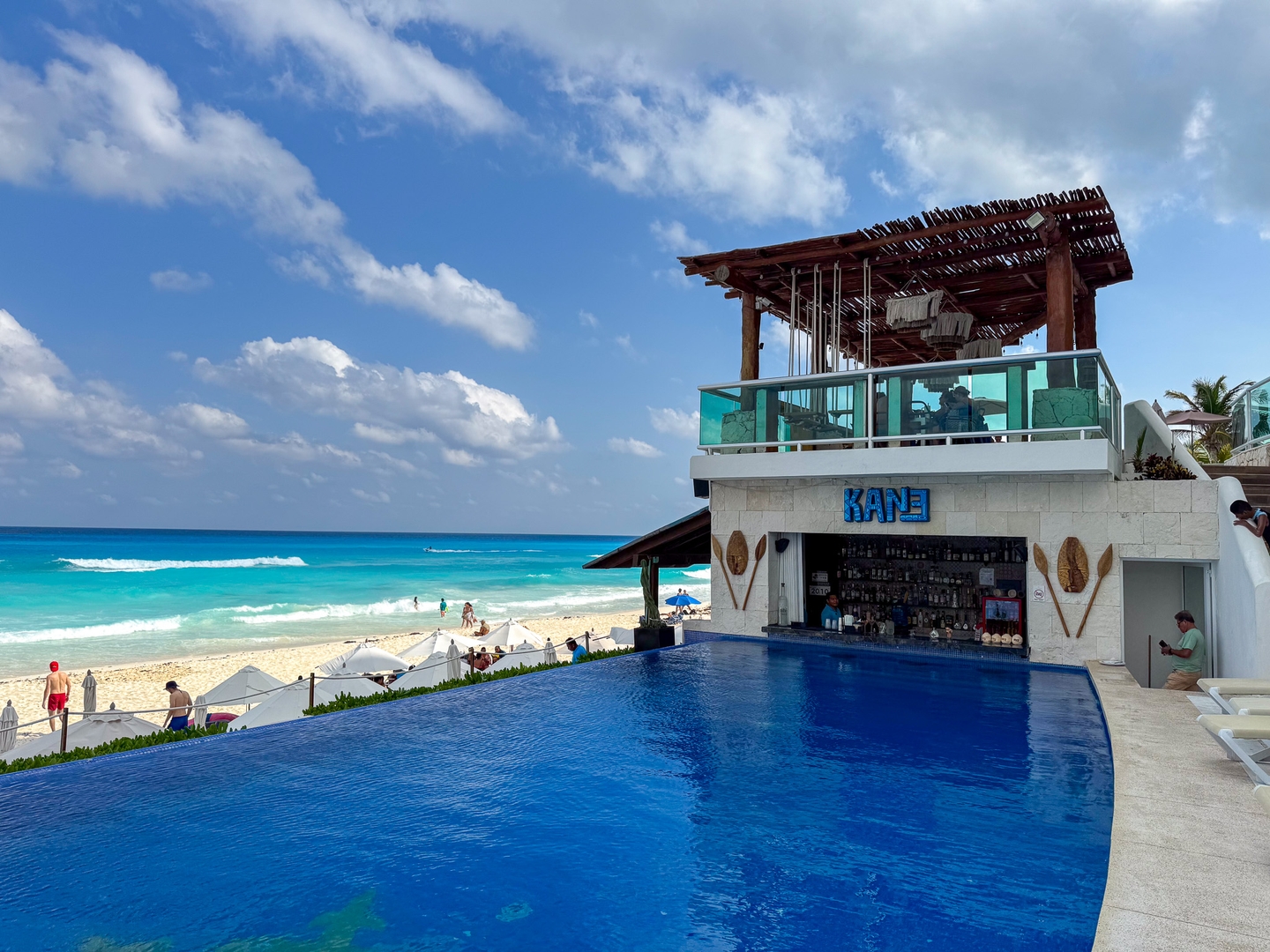 Apt with Balcony, Beach Access & Comfort 1 El Corazon del Caribe