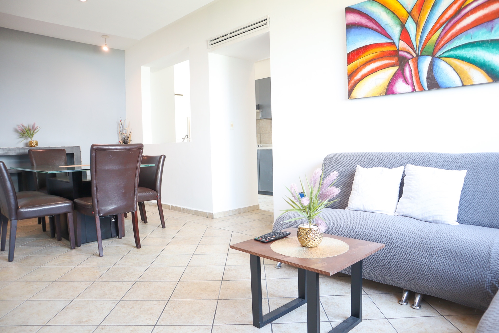 Apt 3BR, AC, Quiet Area 1 El Corazon del Caribe