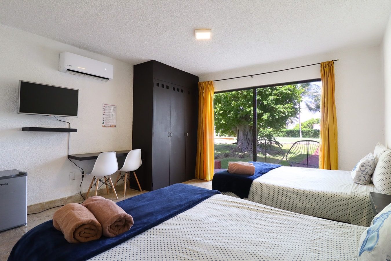 Modern Studio w/ 2 Queen Beds & Kitchen in Cancun El Corazon del Caribe