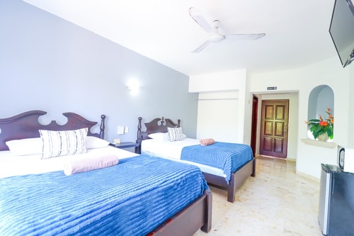 "Spacious Room with Two Double Beds" 2 El Corazon del Caribe