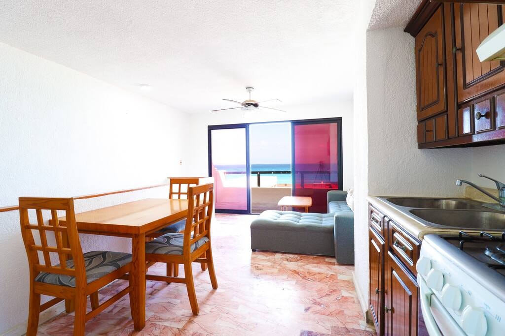 Ocean View, 2 Bedrooms, King Beds El Corazon del Caribe