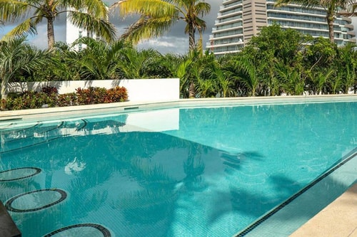 Exclusive apartment in Puerto Cancun, access pool 15 El Corazon del Caribe