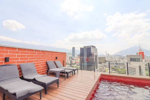 Central in Mty Ideal Location next to Fundidora 18 El Corazon del Caribe