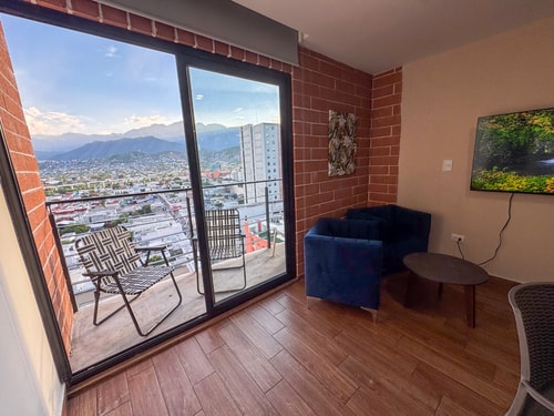 Depto con vista panorámica + alberca rooftop