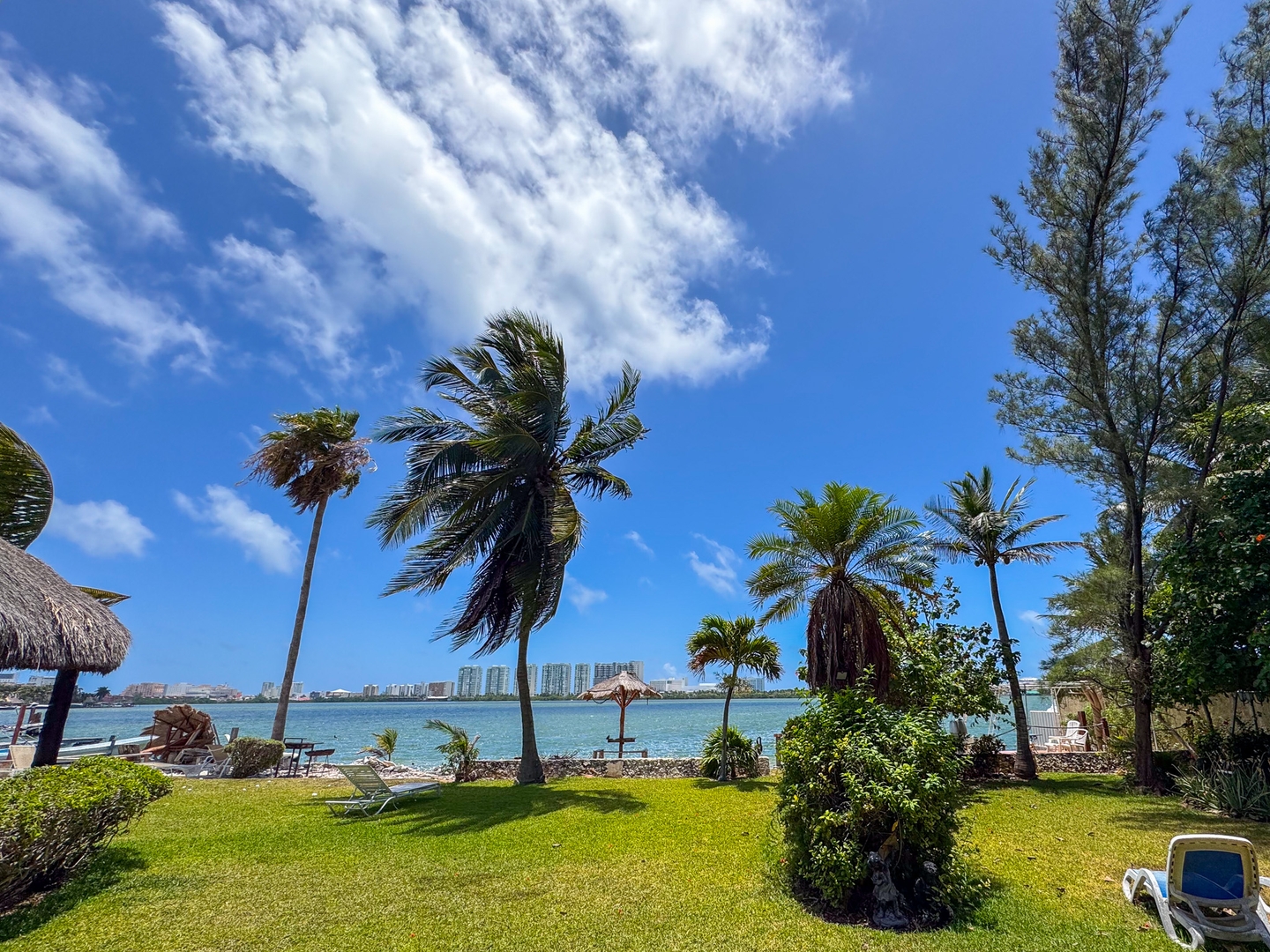 Lagoon view, pool, balcony & prime location 3 El Corazon del Caribe