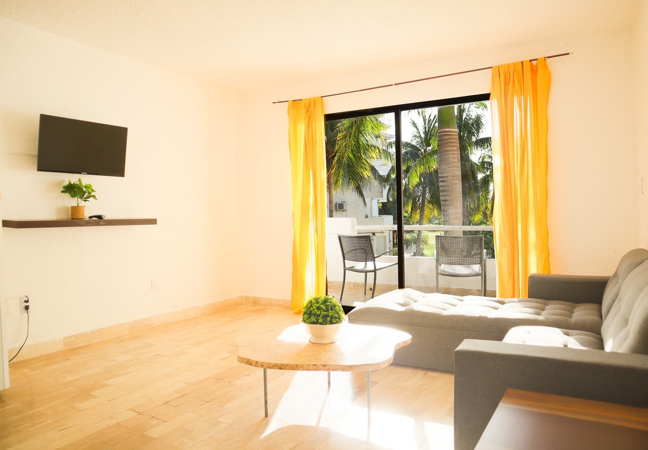 Spacious Apt: 2 King Beds,  Kitchen in Green16 El Corazon del Caribe