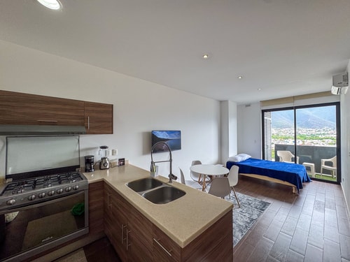 Vista al Cerro de la Silla + Comodidad Total