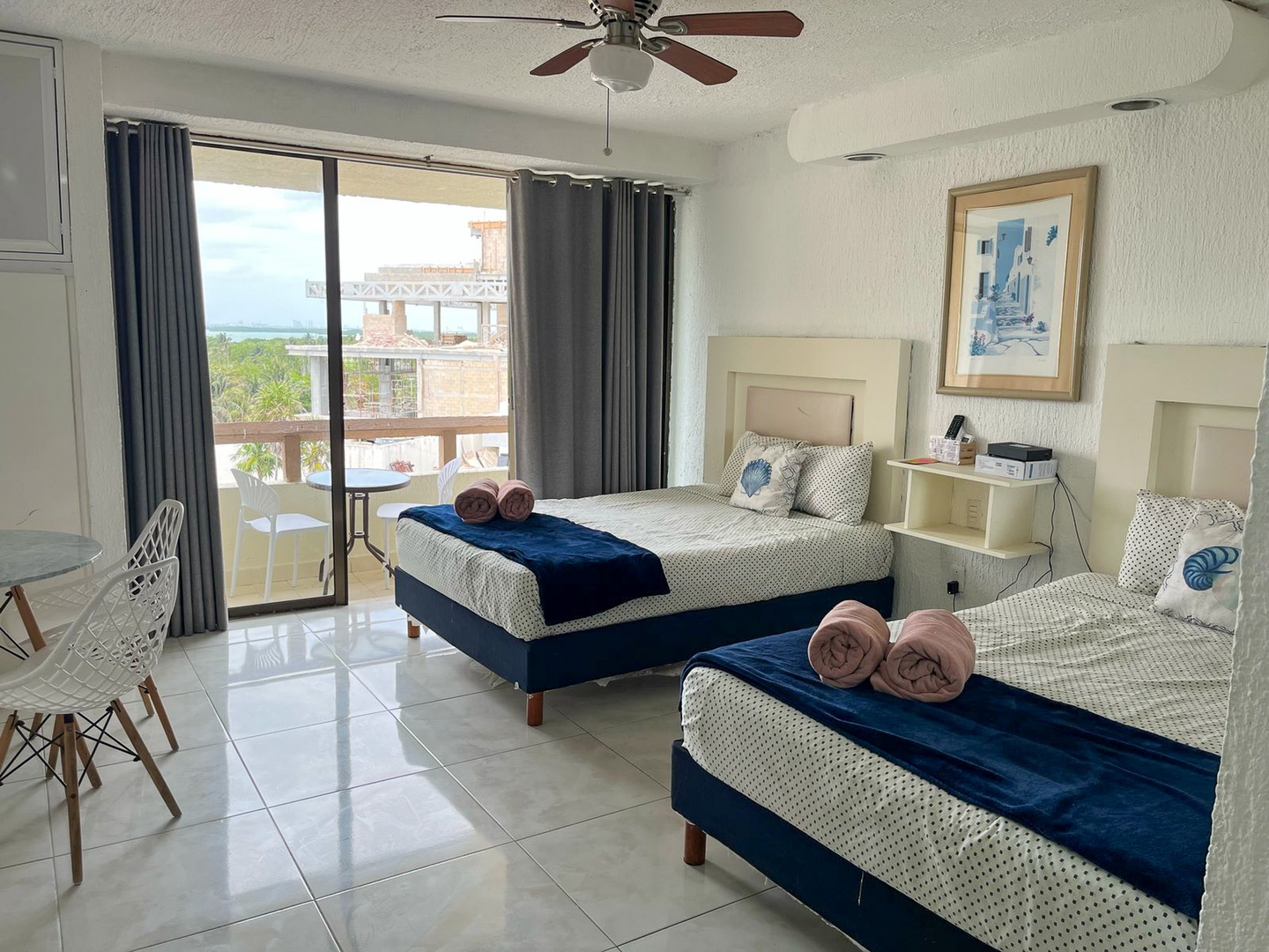 spectacular sunrise overlooking the lagoon El Corazon del Caribe