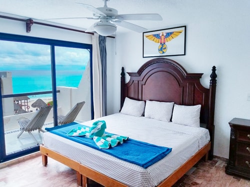 Ocean View, 3 King Beds, Balcony El Corazon del Caribe