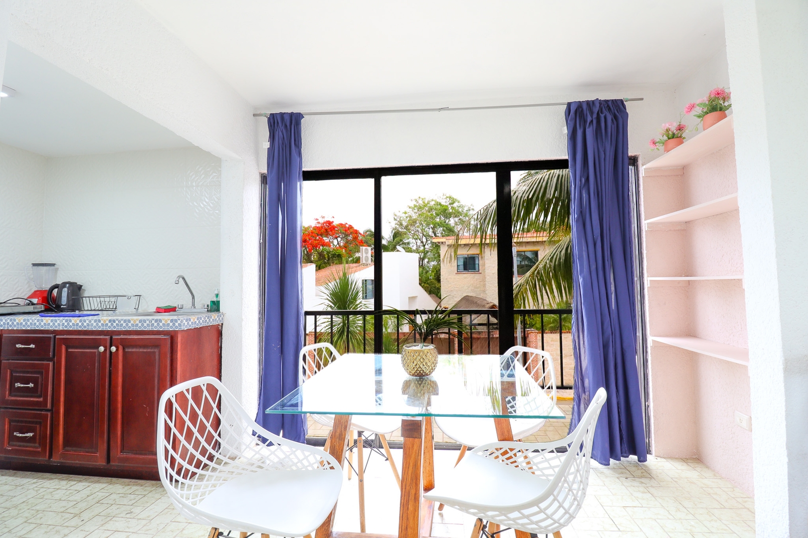 Studio with Pool, and 5-Min Walk to the Beach 2 El Corazon del Caribe