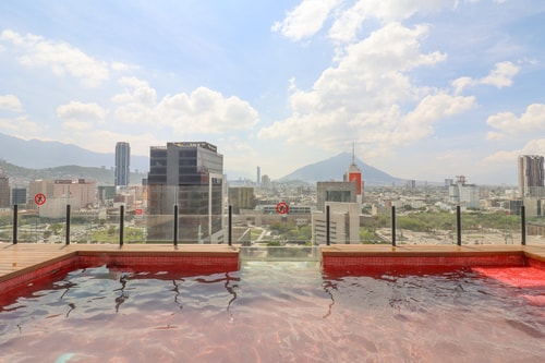 Central in Mty Ideal Location next to Fundidora 12 El Corazon del Caribe