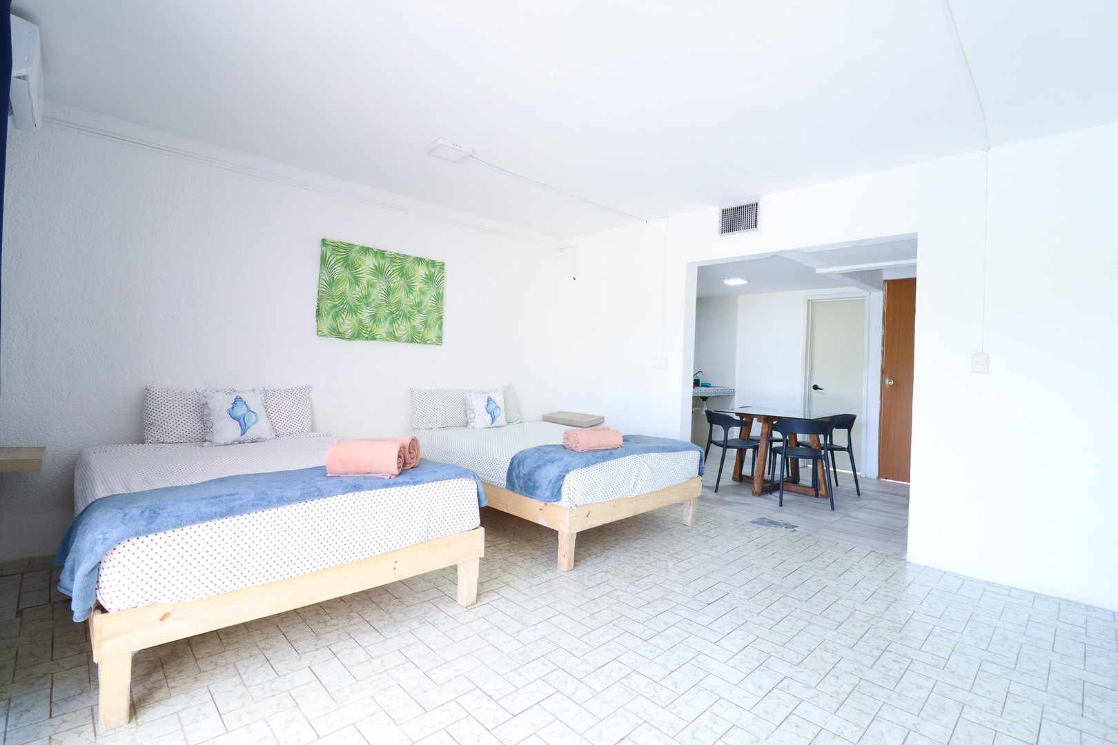 Studio with Pool, and 5-Min Walk to the Beach 3 El Corazon del Caribe