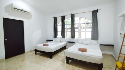 "Spacious Suite with 4 Bedrooms and Amenities" 23 El Corazon del Caribe