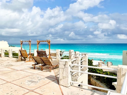 Condo with lagoon view and beach access El Corazon del Caribe