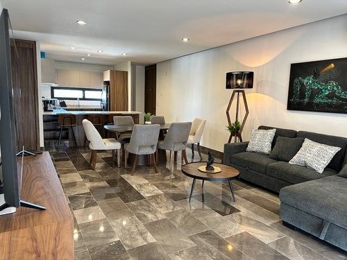 Stylish 2BR Apartment at Torre Bermeo