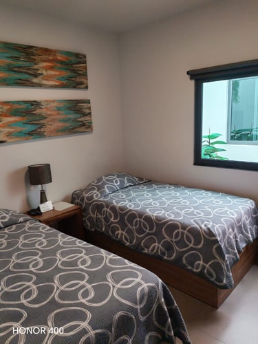 Twin Room with Private Bathroom | Chapalita