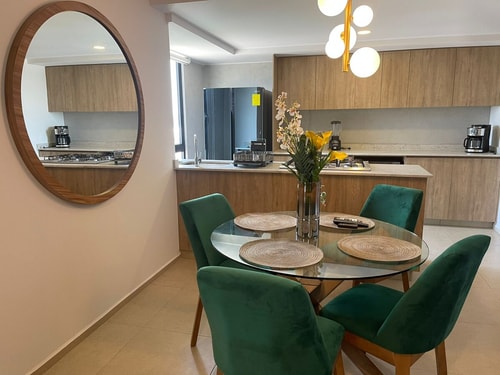 Luxury 2-Bedroom Apartment in Central Zapopan