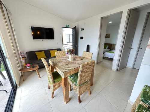 Apartamento en La Tebaida con piscina,tobogan,bbq