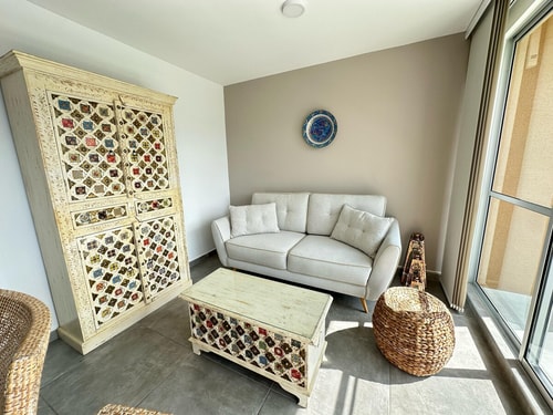 Elegante Apartamento en Av.Centenario con pisicna