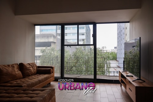 Kasava's Urbane Flat for 8