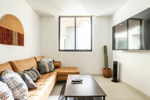 Inviting 3-BR Flat in Condesa + Gym & Parking