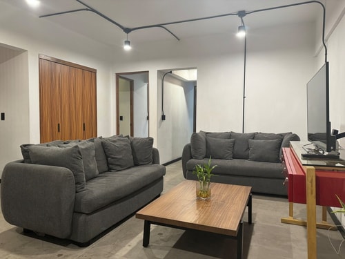 Modern 2-Bedroom Flat in Top Location