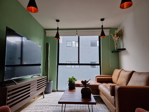 Cozy Flat One Block from Reforma