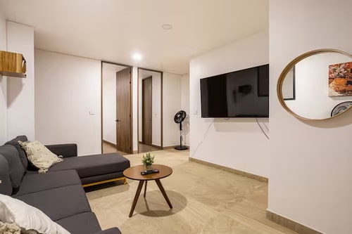 Modern 3BR Home in La Condesa w/ Gym & Parking