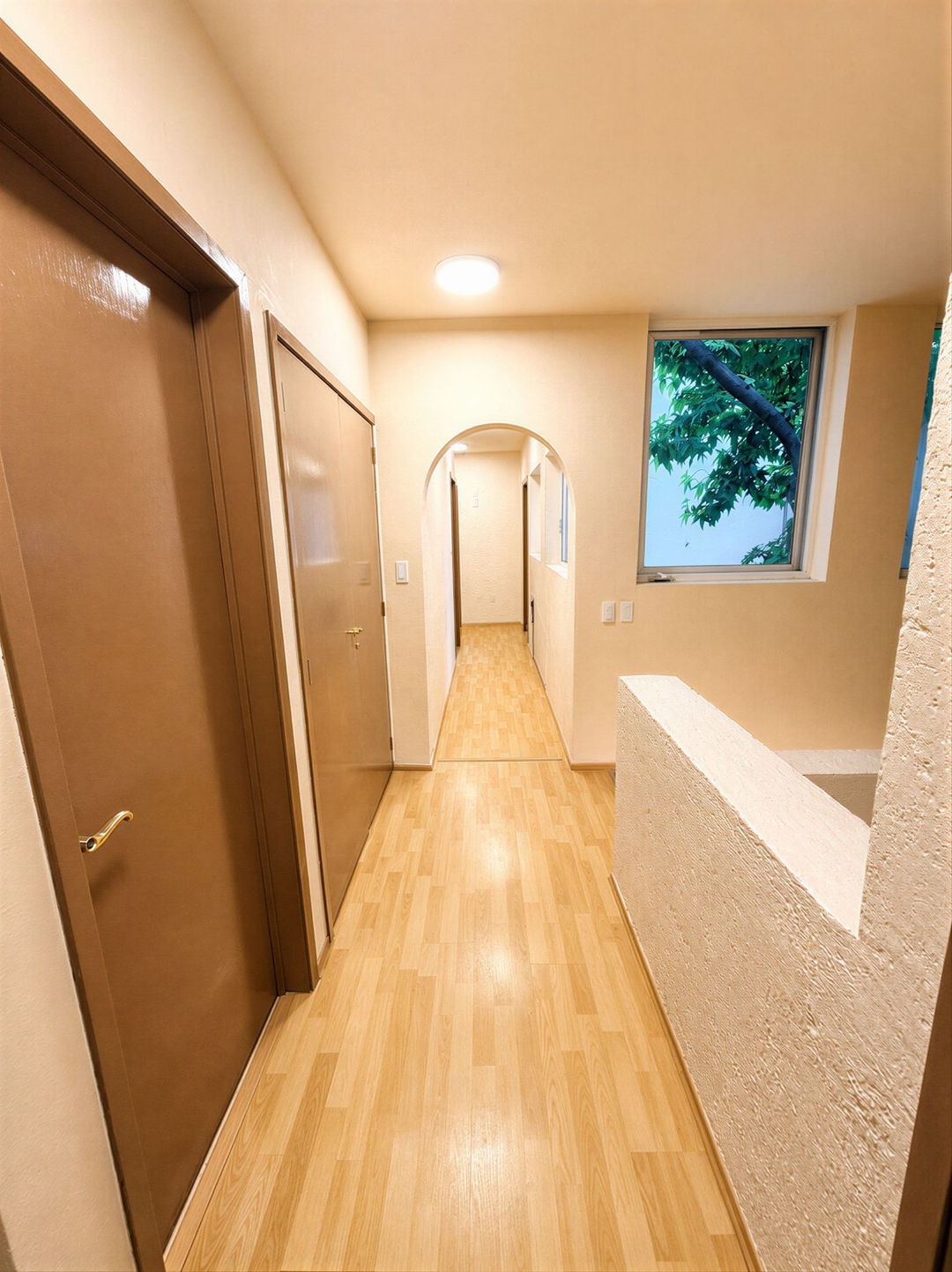 Design-Led Roma House · 8 BR, Sleeps 16 38 kasavahomes.com