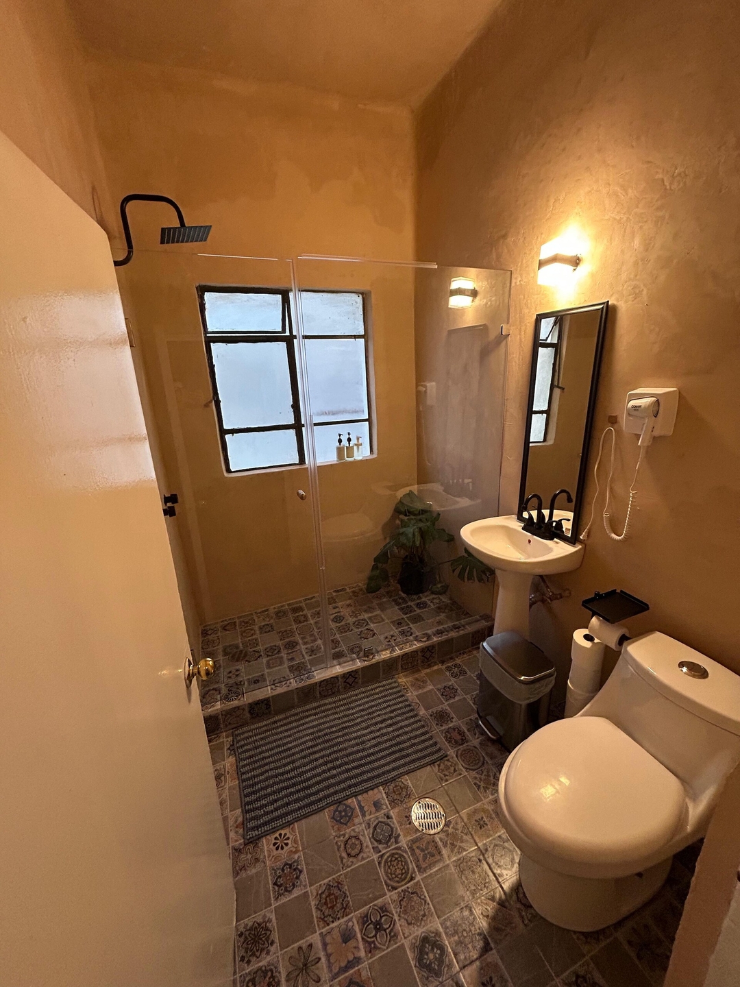 Spacious Residence in Roma Norte with AC 42 kasavahomes.com