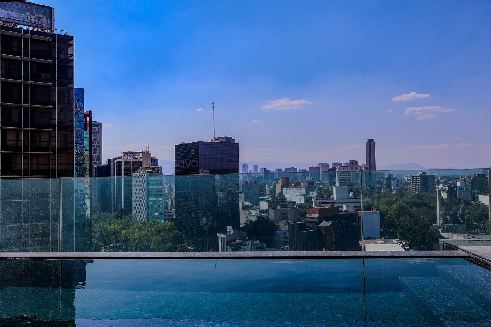 Reforma Views @UniversityTower Trendy “CondoHotel” 50 kasavahomes.com