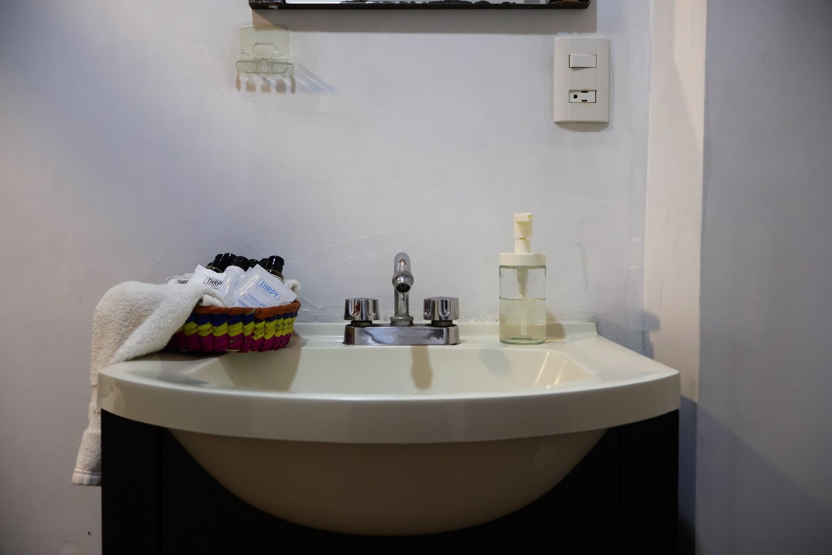 Kasava's Urbane Flat for 8 13 kasavahomes.com