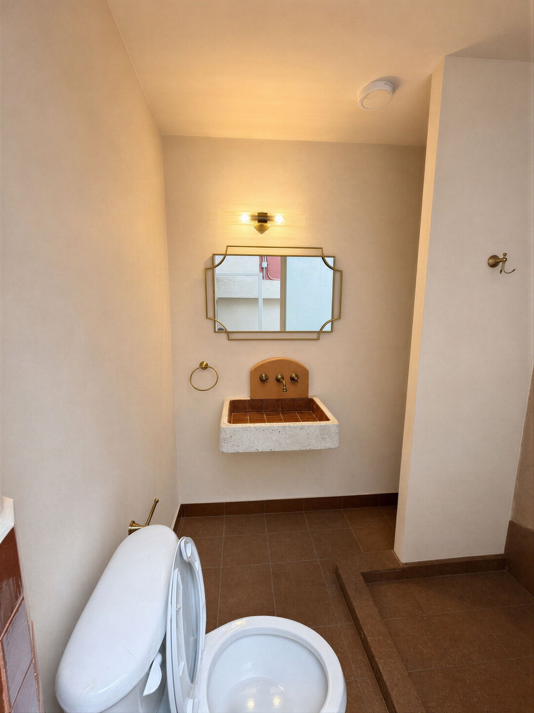 Design-Led Roma House · 8 BR, Sleeps 16 12 kasavahomes.com