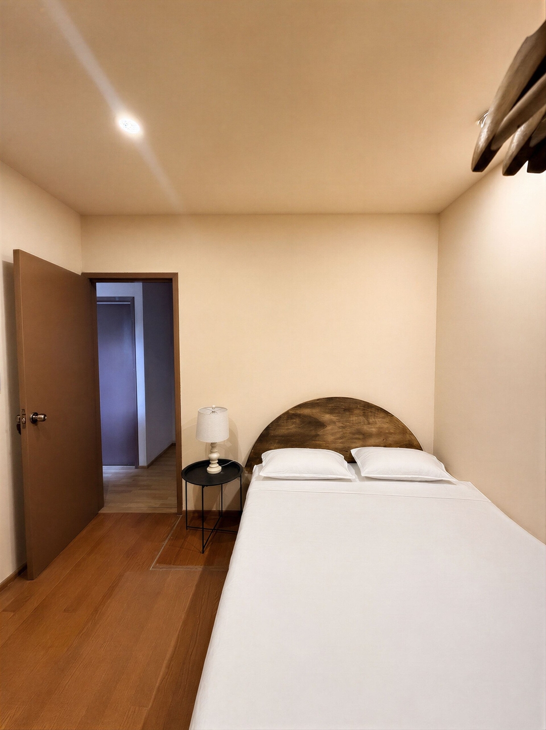 Design-Led Roma House · 8 BR, Sleeps 16 20 kasavahomes.com