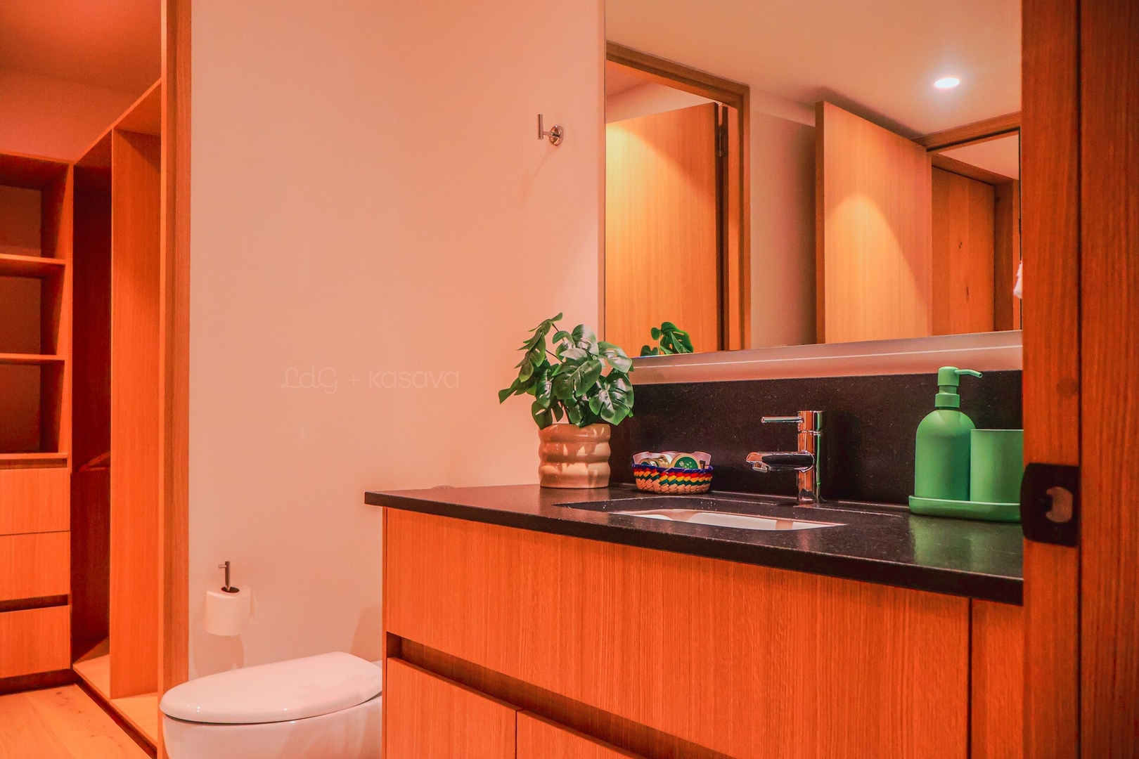 Reforma Views @UniversityTower Trendy “CondoHotel” 12 kasavahomes.com