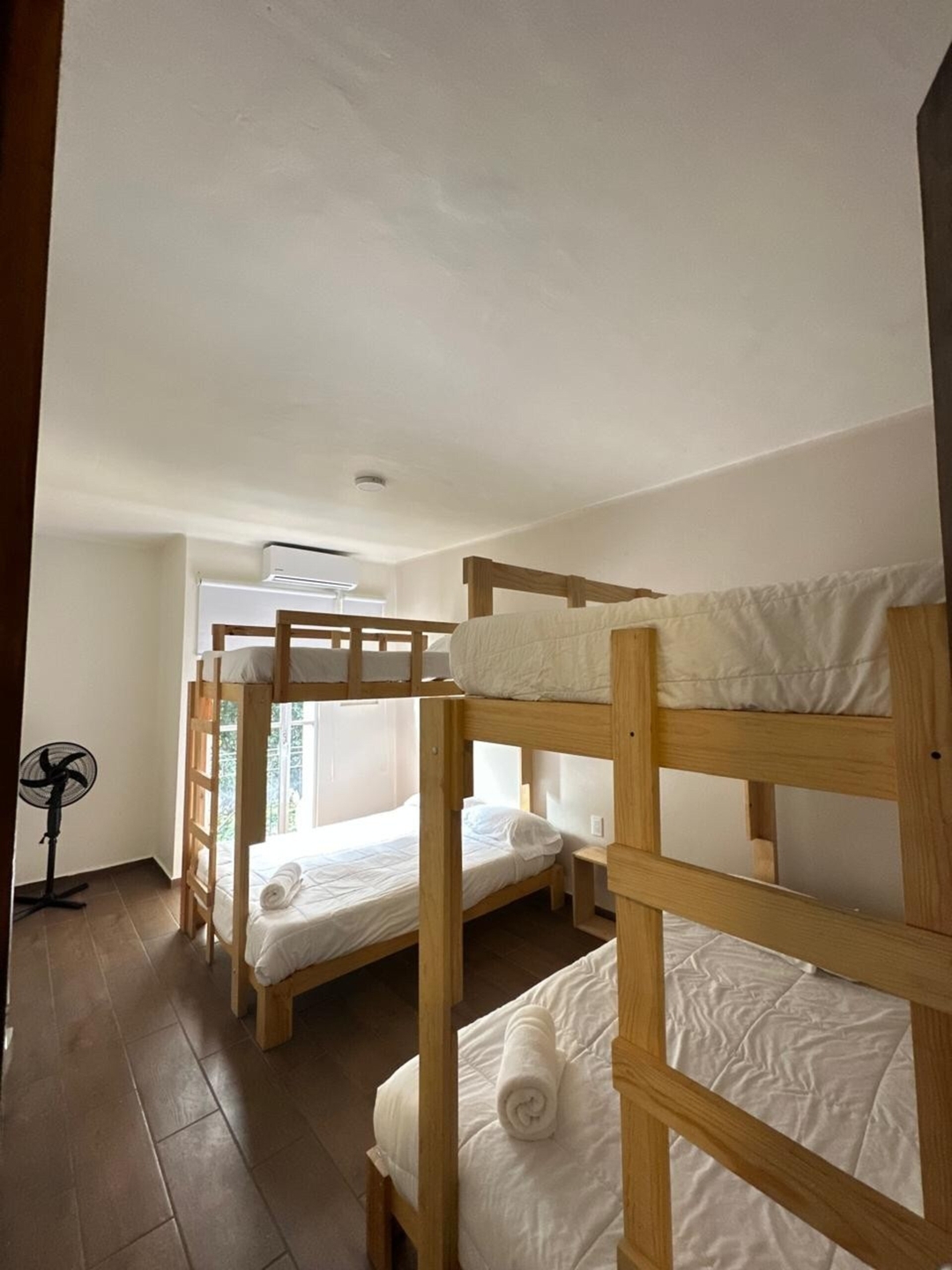 Stay at Reforma Chic Escape Near El Ángel with A/C 10 kasavahomes.com