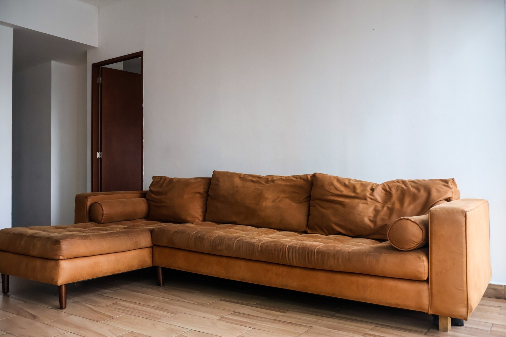 Kasava's Urbane Flat for 8 23 kasavahomes.com