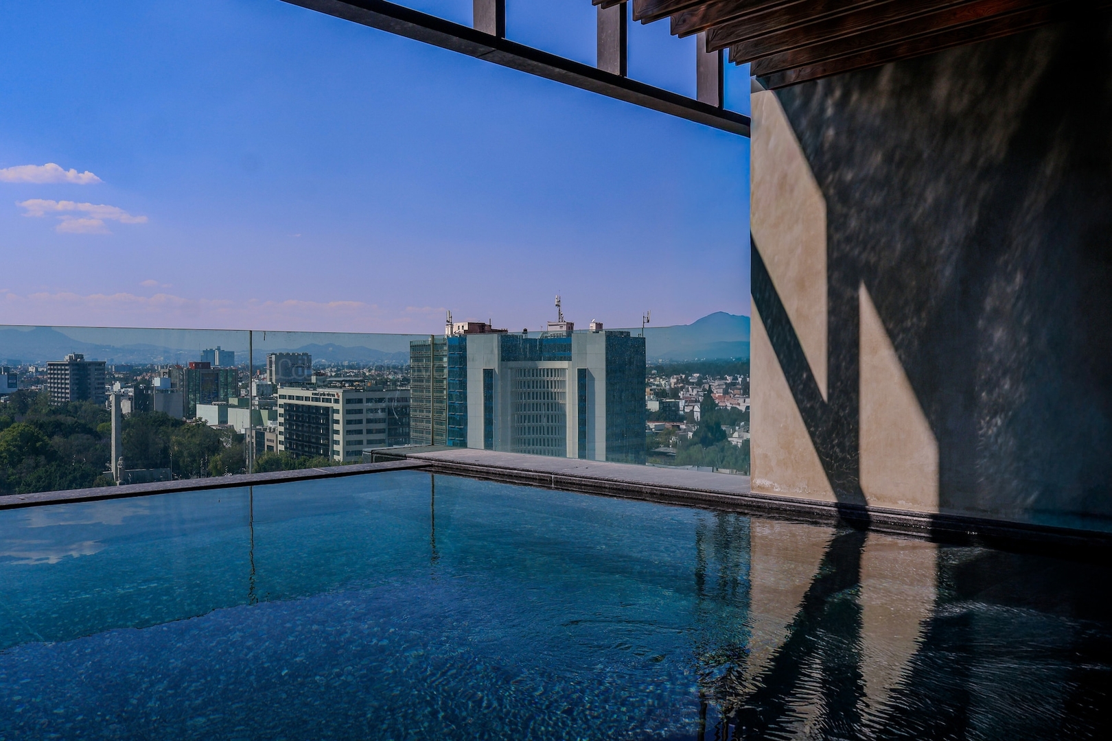 Reforma Views @UniversityTower Trendy “CondoHotel” 11 kasavahomes.com